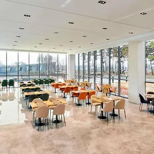Hotel Ibis Styles Ambassador Airport T2 ****
