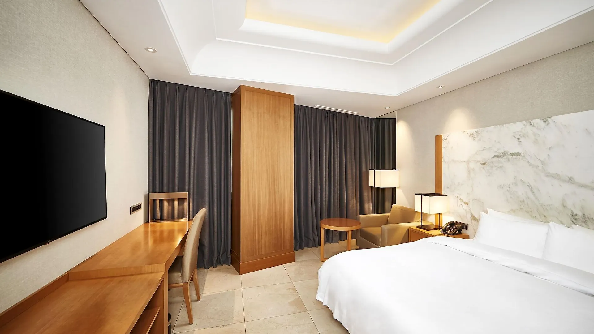 Arban Hotel Пусан 3*,